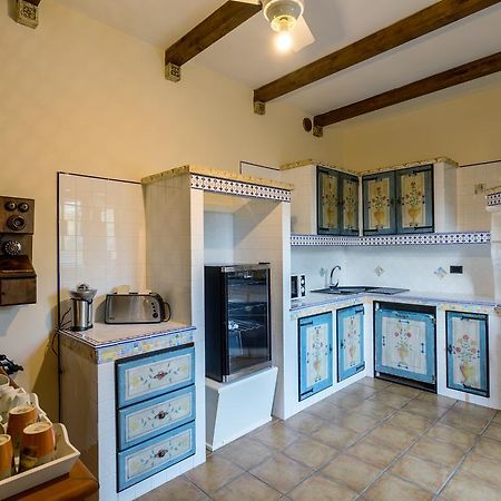 La Nuit Bed & Breakfast Bari Bagian luar foto